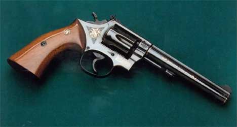 A Smith & Wesson pistol